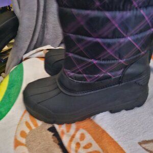 Black and  purple  women  boots 10